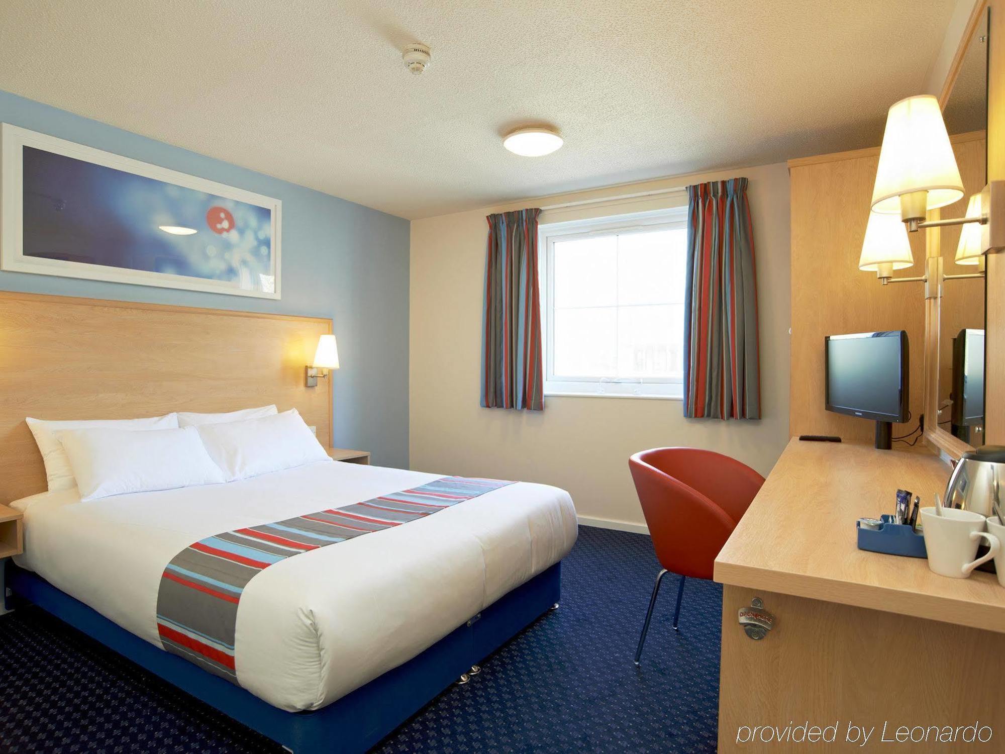 Travelodge Glasgow Airport Hotel Exterior photo